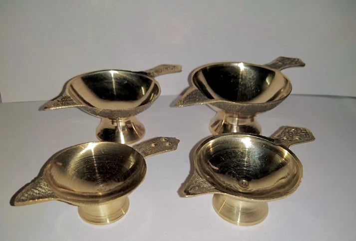 Akhand Laxmi Deepak Pital Diyas – A Divine Glow for Every Space