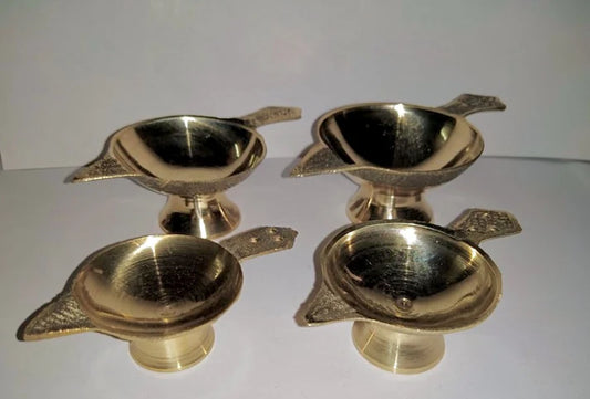 Akhand Laxmi Deepak Pital Diyas – A Divine Glow for Every Space
